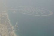 Die künstlichen Inseln und Burj al Arab vom Flugzeug aus