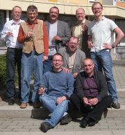 Aufsteiger USV, stehend: Dr. Manfred Pichler, Detlef Neukirch, Michael Becker, Dr. Thomas Höpfl, Jakob Engelmann; sitzend: Thomas Puls, Jens Reipsch, Jürgen Luther