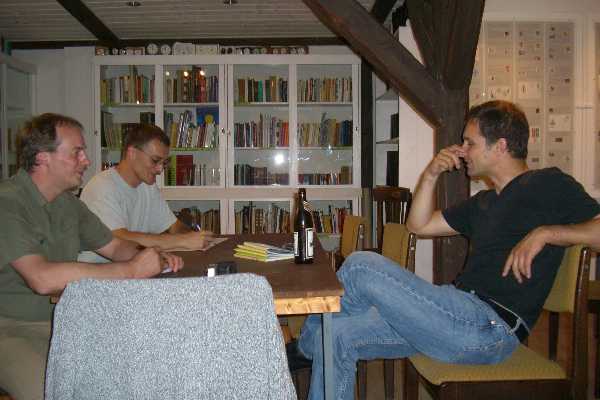 Harry im Gespr&auml;ch mit Mikly und Reyk