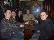 Apotheke vorher: Coach, Katja, Tom, Matt, FCB (verdeckt), Georg