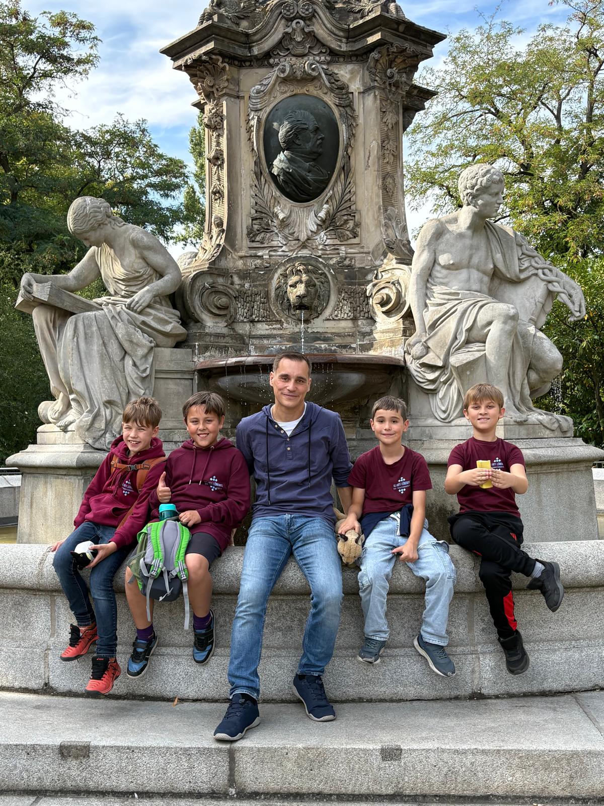 Am Brunnen vor dem Tore Am Brunnen vor dem Tore