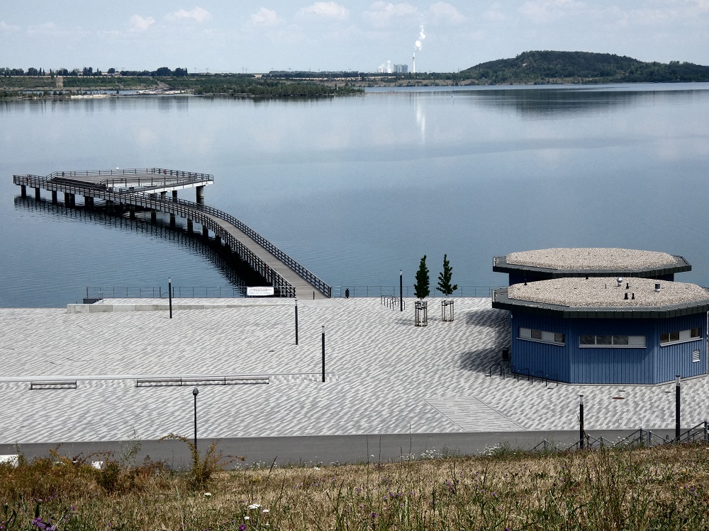 Seebrücke im Geiseltalsee bei Braunsbedra